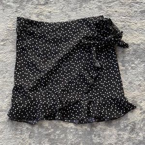 Black and white heart skirt with tie